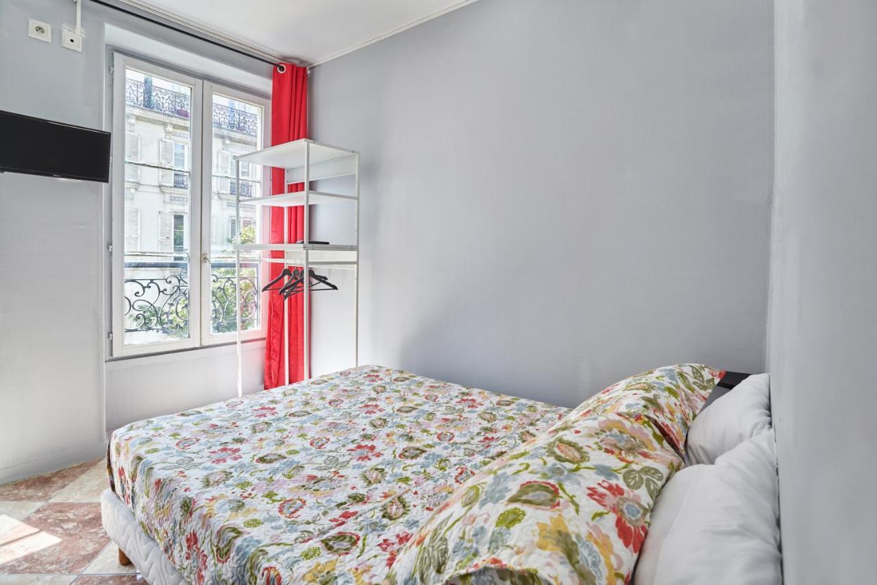 Le Petit Borda Hotel Париж Екстериор снимка
